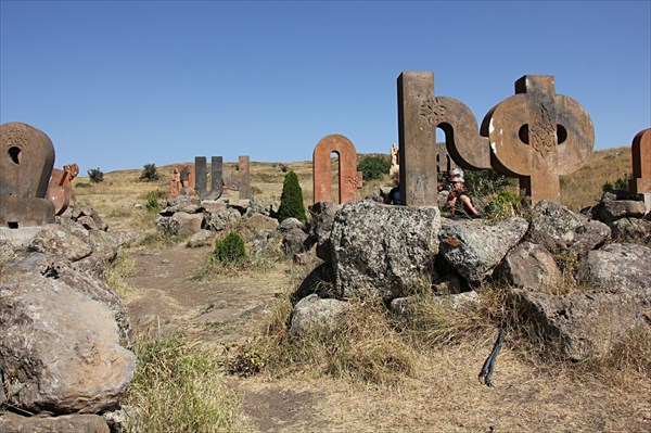 008-Памятник армянскому алфавиту